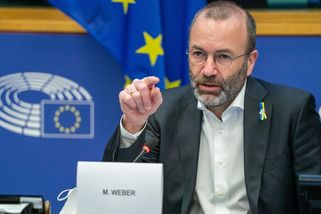 Šéf nejsilnější strany EU: Je v národním zájmu Česka splnit závazky vůči NATO - Seznam Zprávy
